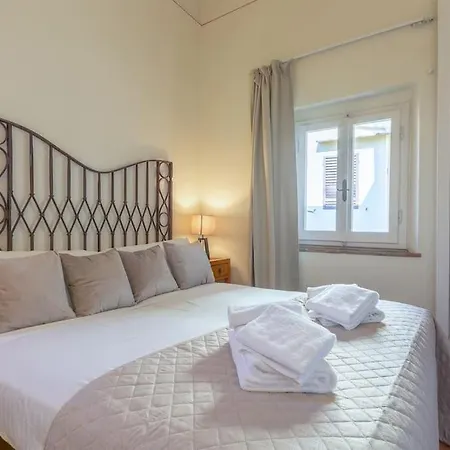 A Flat In Via Della Vigna Nuova * Floransa
